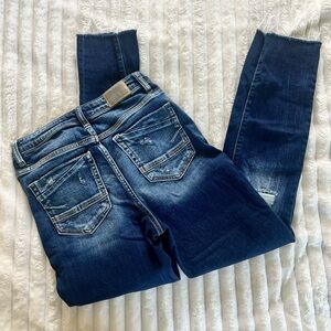 Stylish Blue Distressed Women's Jeans
